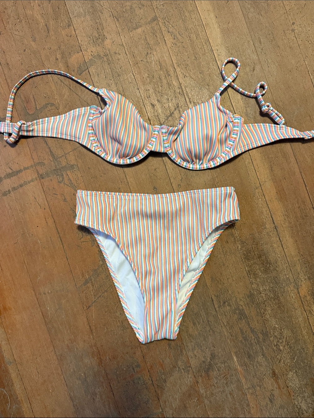 Women’s bikini medium top small bottoms